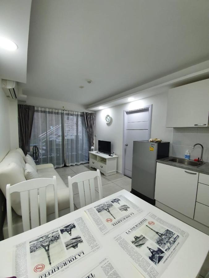 Двух-Комнатная Квартира В Кондоминимуме "Tropikal Garden" Pattaya Exteriör bild