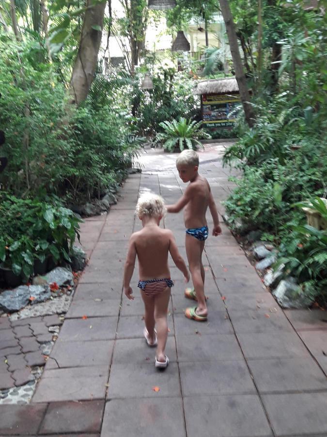 Двух-Комнатная Квартира В Кондоминимуме "Tropikal Garden" Pattaya Exteriör bild